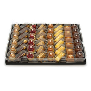 Petits fours "Haute Couture" 48x12g sur plateau de service 253465 TRAITEUR DE PARIS